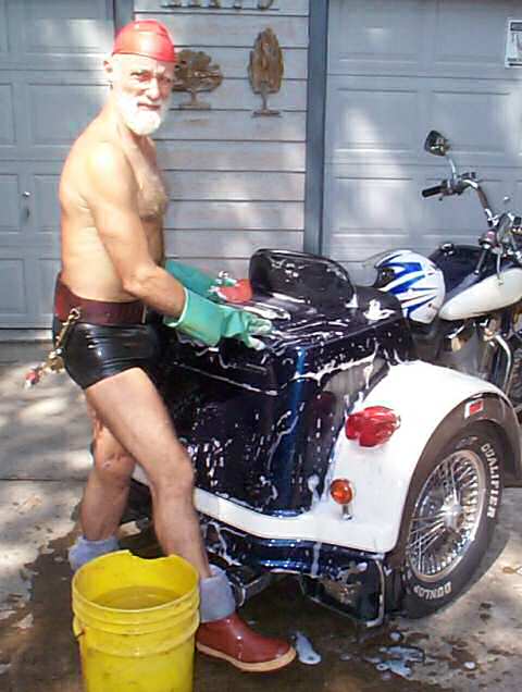 Bulge-Totin' Trike Washer