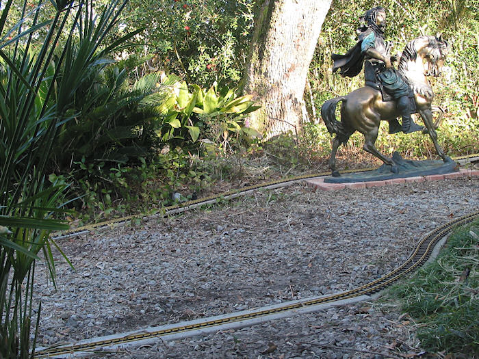 Grade Crossing on Memorial Bell Tower Loop